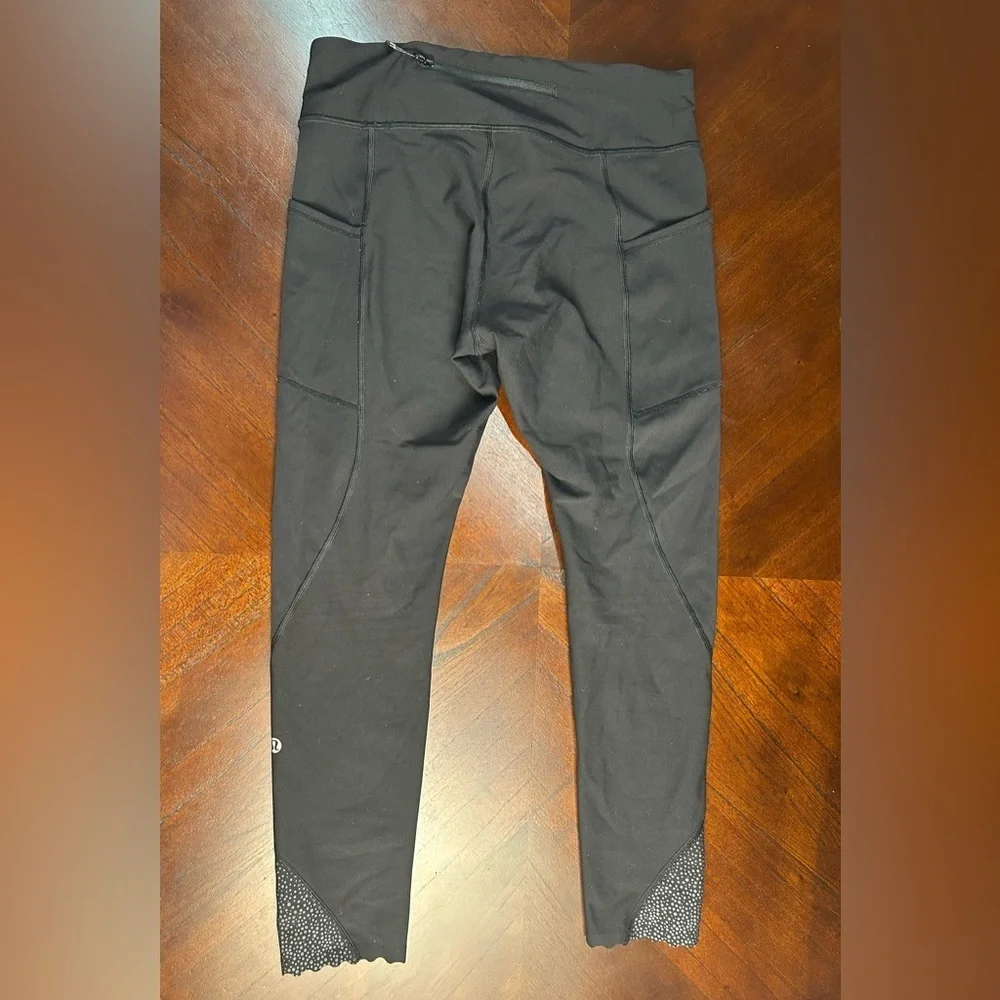 Lululemon Athletica Black Cropped Leggings